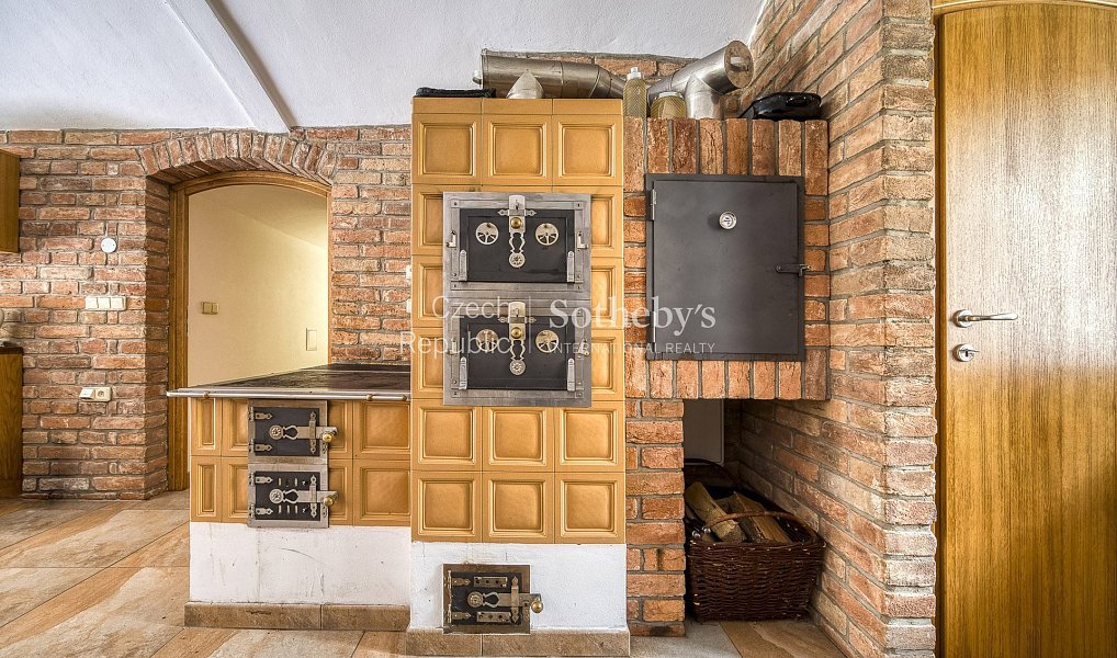 Prodej domu 350 m² s pozemkem 7 500 m², Lozice – náhled fotky 5