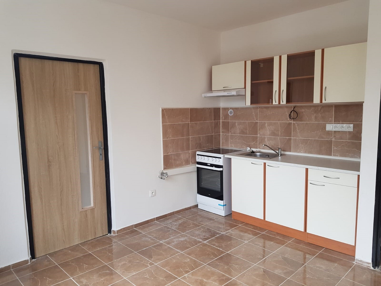 Pronájem bytu 1+1 43 m², Děčín