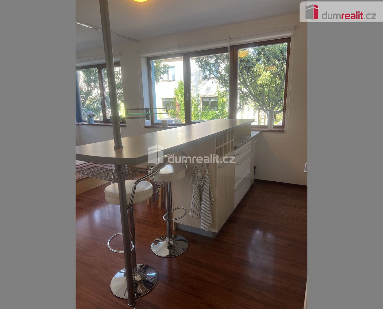 Pronájem bytu 1+kk 48 m² – fotografie 3