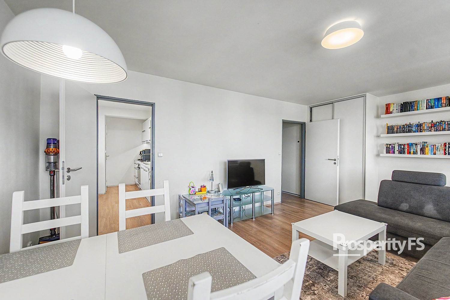 Prodej bytu 3+1 70 m² — photo 4