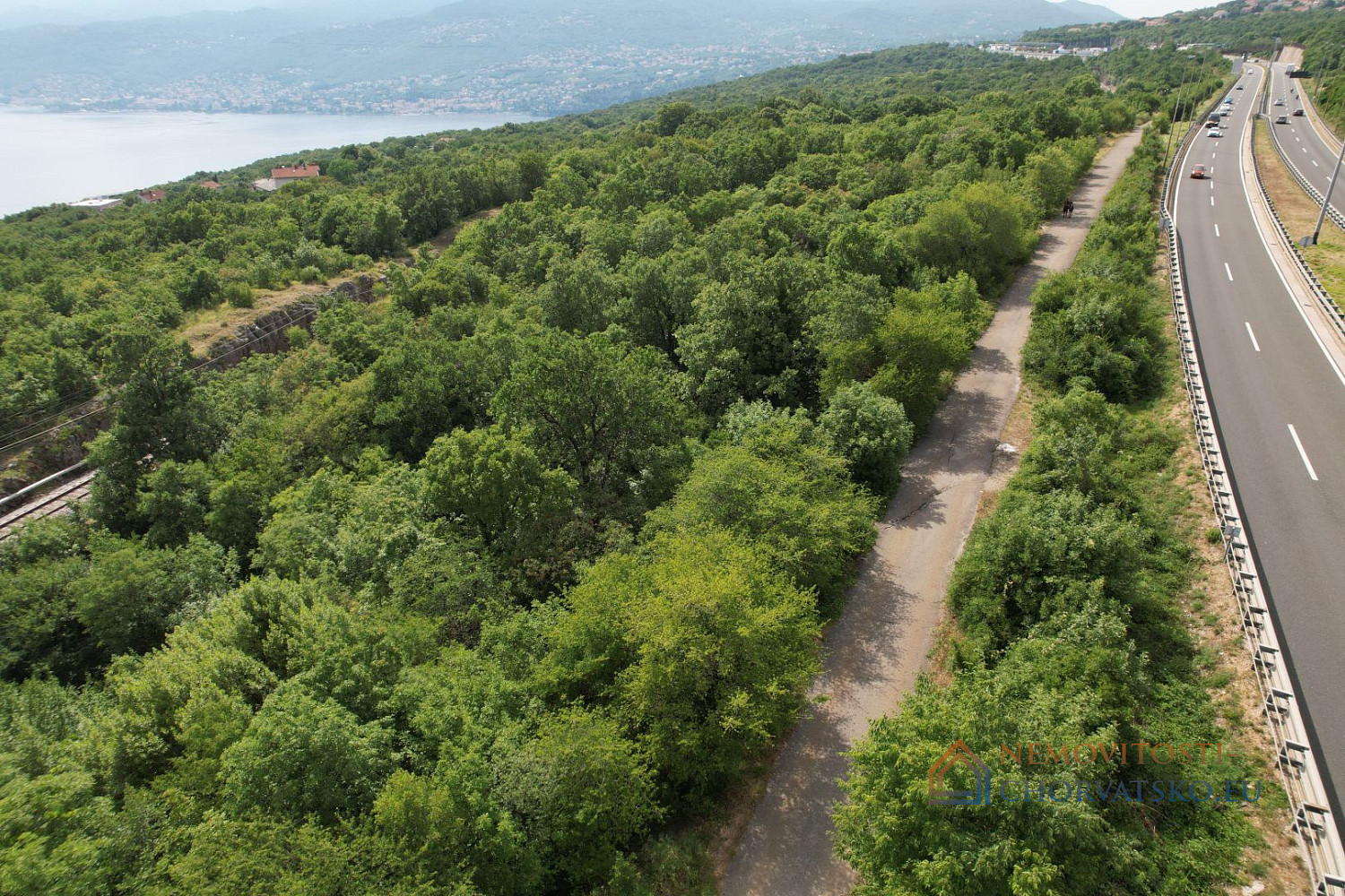 Prodej stavebního pozemku 3 320 m² - Aanzicht 3