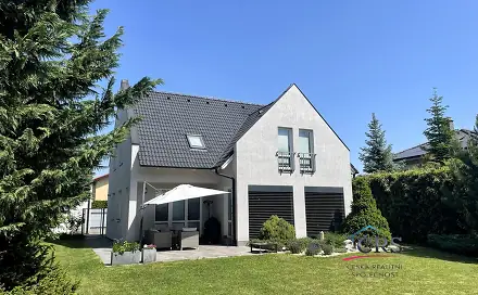 Prodej domu 310 m² s pozemkem 1 176 m², Hostivice, okres Praha-západ
