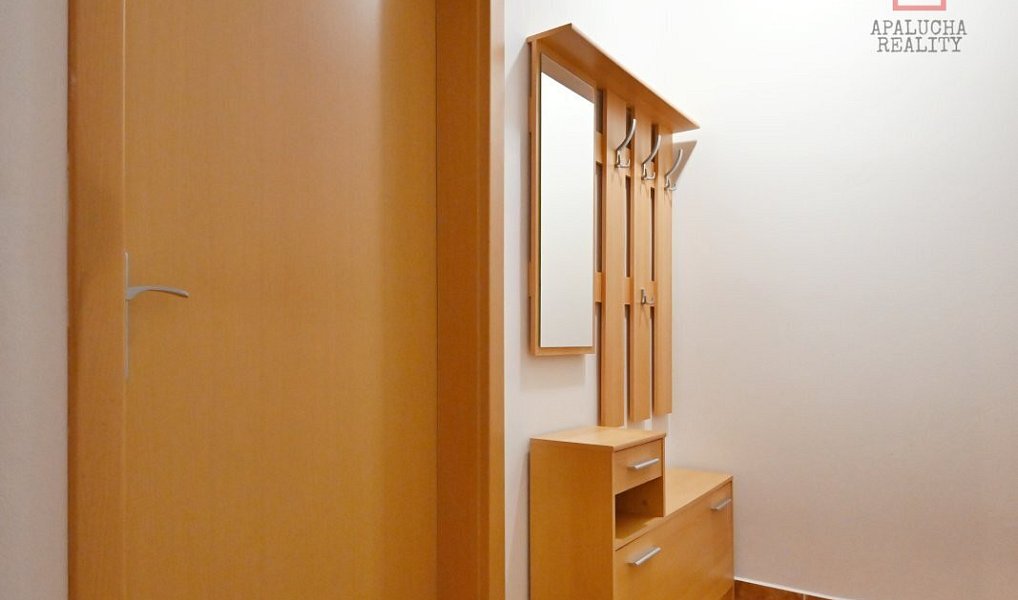 Prodej bytu 3+1 76 m², Nupaky – náhled fotky 10