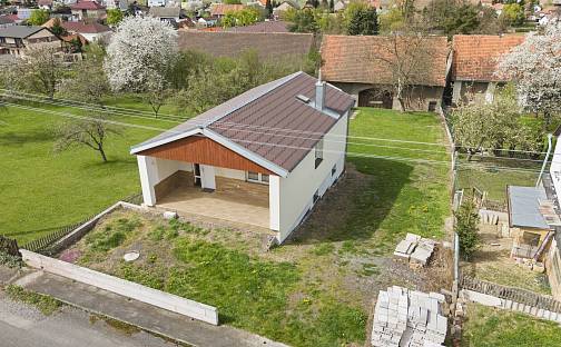 Prodej domu 80 m² s pozemkem 688 m², Hořovice, okres Beroun