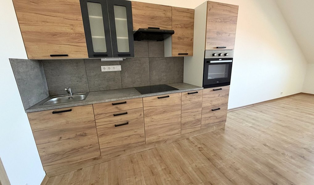 Pronájem bytu 1+kk 36 m², Přerov – náhled fotky 9