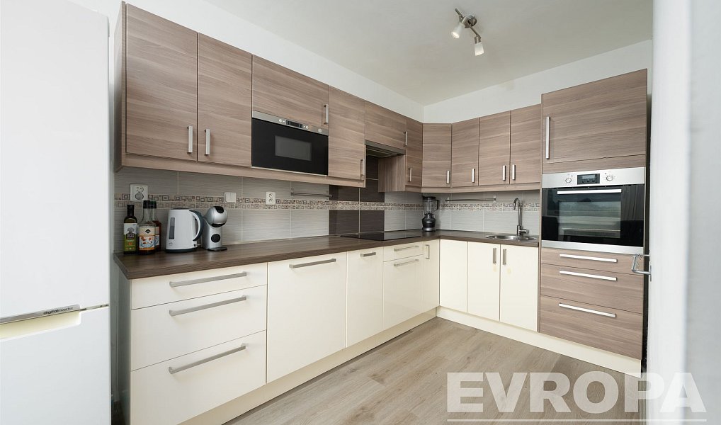 Prodej bytu 3+kk 93 m², Praha – náhled fotky 3