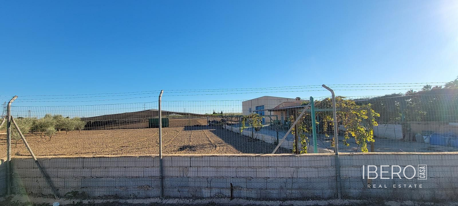 Prodej domu 1 013 m² s pozemkem 12 662 m² — photo 5