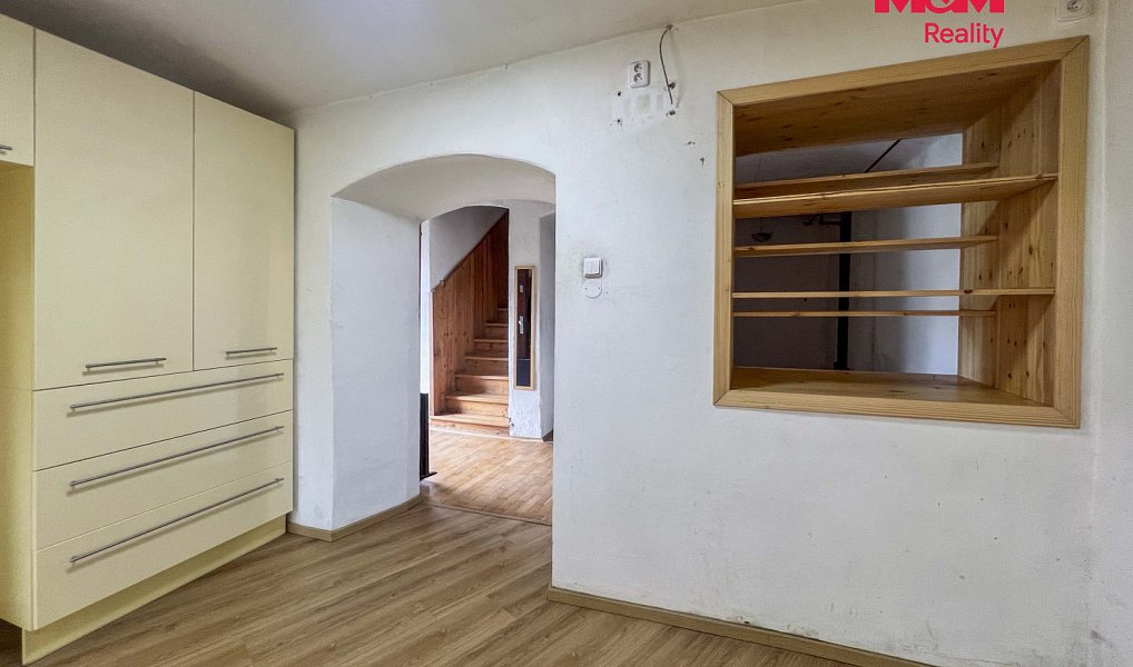 Prodej domu 226 m² s pozemkem 1 039 m², Hrusice – náhled fotky 5