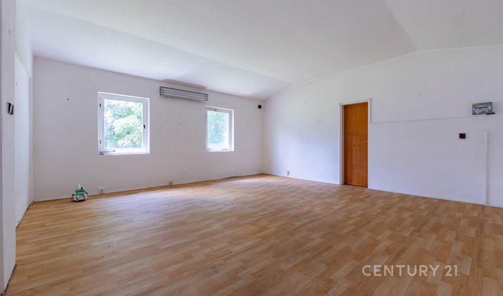 Prodej domu 273 m² s pozemkem 3 348 m², Lom – náhled fotky 27