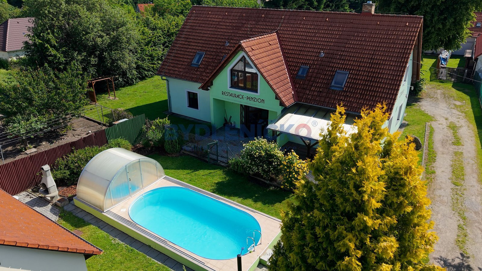 Prodej domu 475 m² s pozemkem 2 453 m² — photo 2