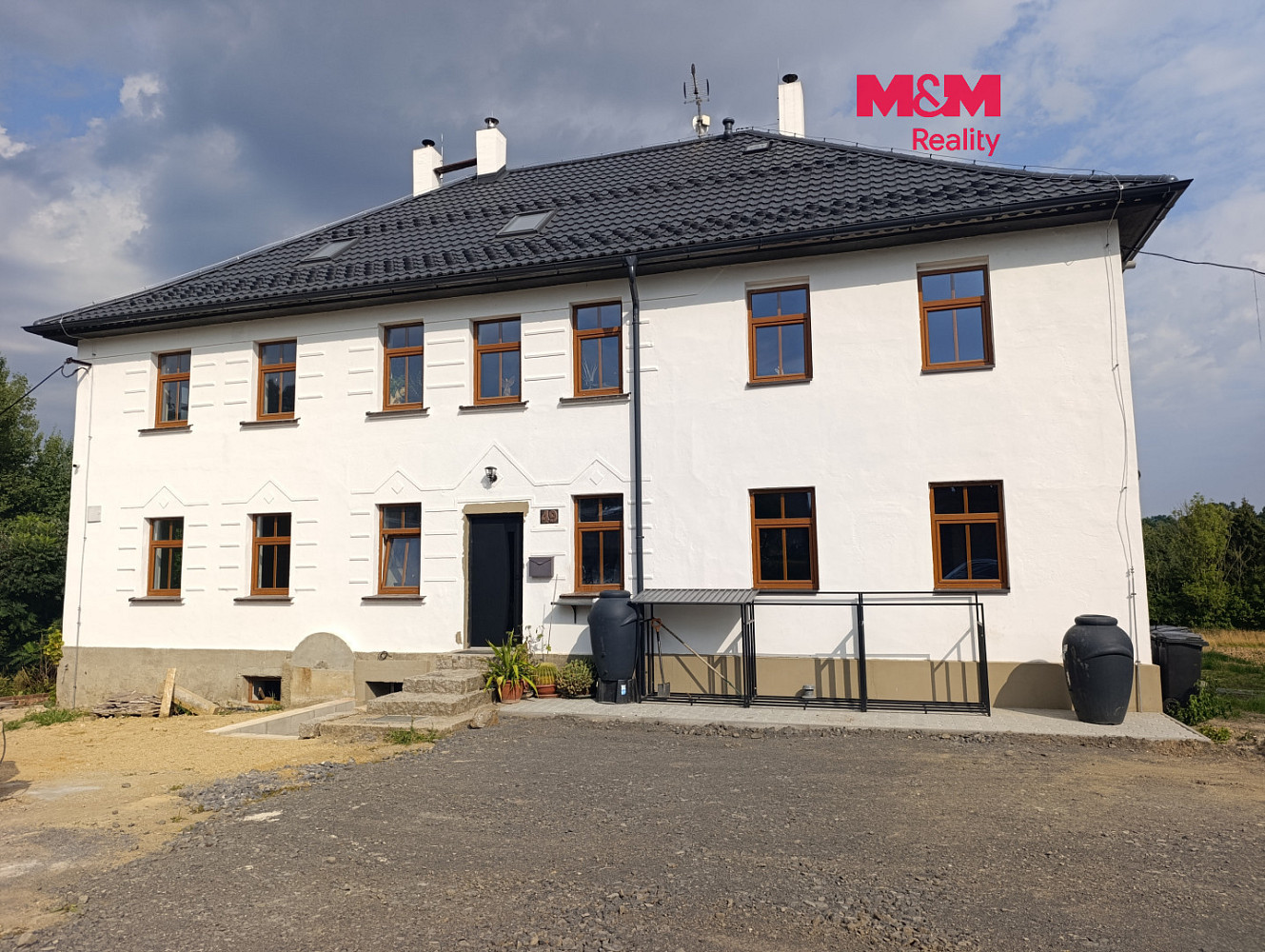 Pronájem obchodních prostor 117 m²