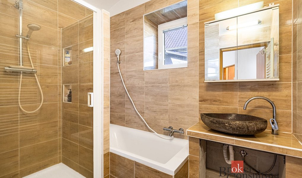 Prodej domu 132 m² s pozemkem 589 m², Tis – náhled fotky 8