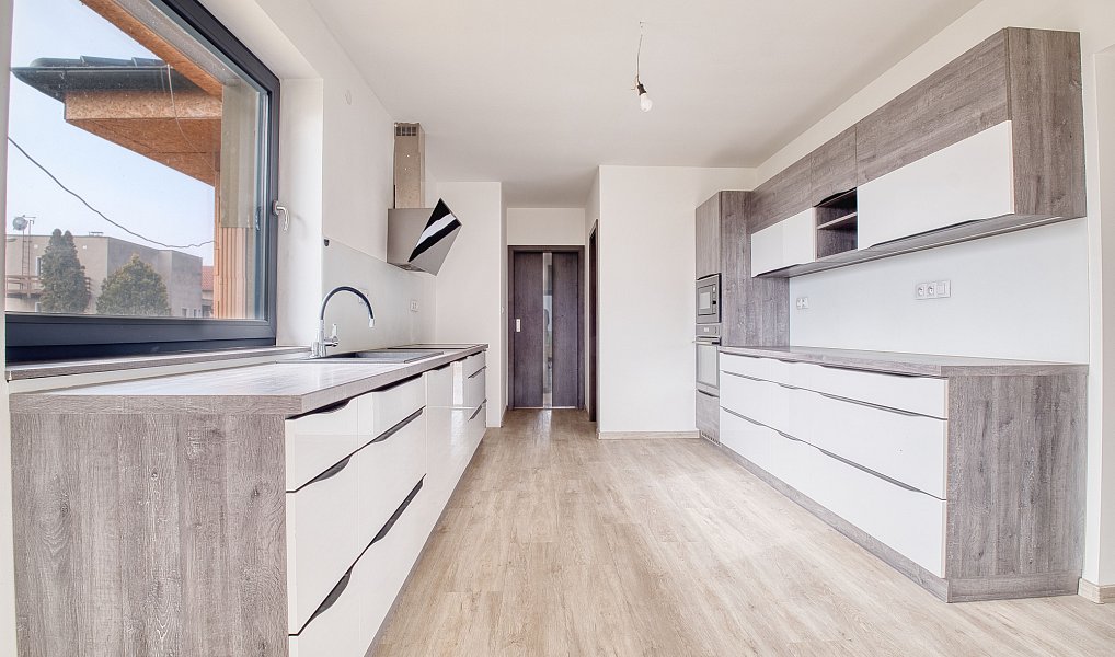 Prodej domu 173 m² s pozemkem 1 141 m², Krchleby – náhled fotky 4