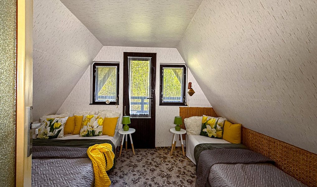 Prodej chaty/chalupy 96 m² s pozemkem 376 m², Římov – náhled fotky 10