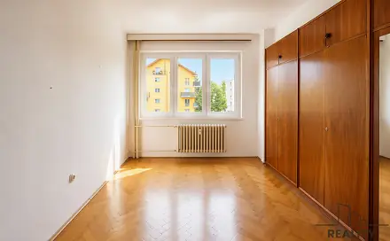 Prodej bytu 3+1 63 m², Albrechtická, Krnov - Pod Bezručovým vrchem, okres Bruntál