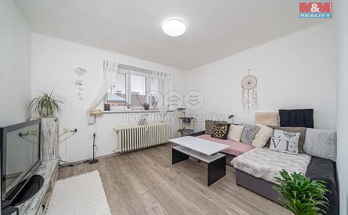 Prodej bytu 2+1 51 m², Na Kamencoch, Vsetín