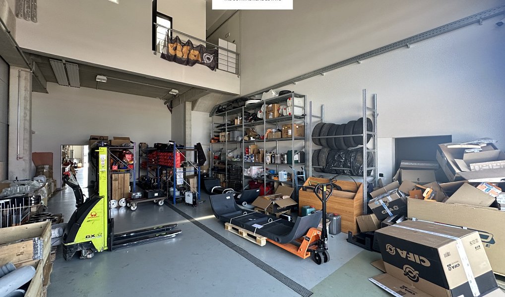 Pronájem skladovacích prostor 301 m², Strančice – náhled fotky 6