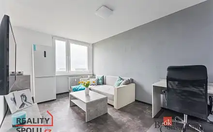 Pronájem bytu 2+kk 45 m², kpt. Bartoše, Pardubice - Polabiny