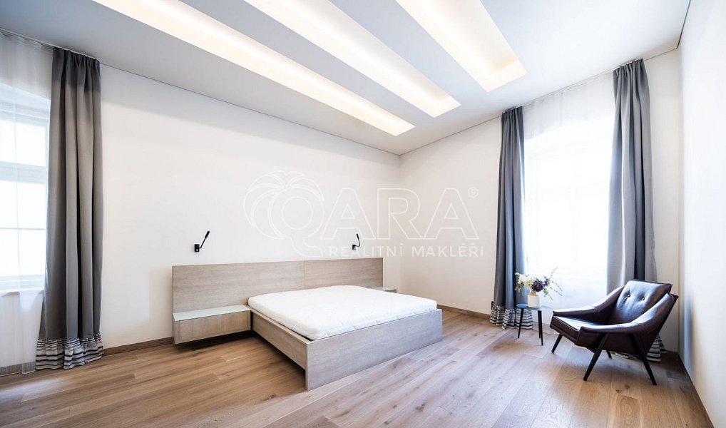 Pronájem bytu 3+kk 186 m², Praha – náhled fotky 15