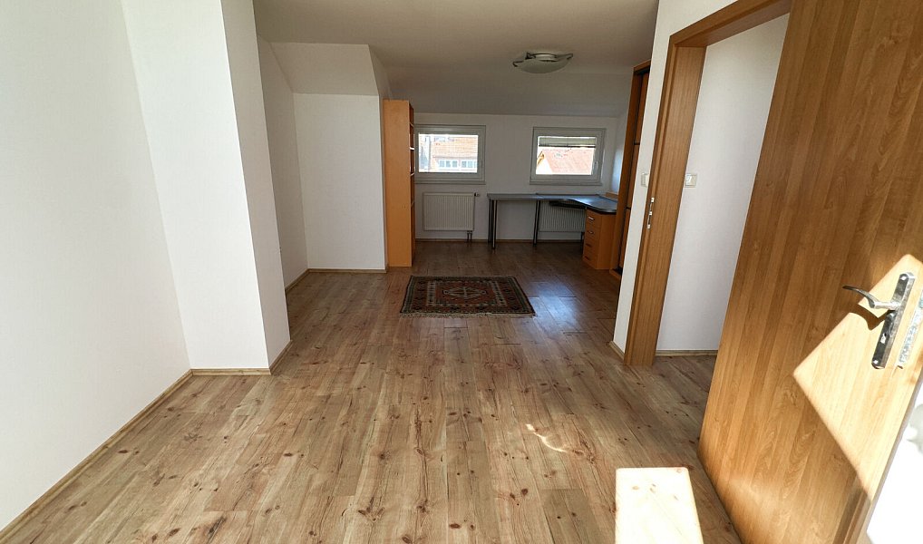 Prodej domu 125 m² s pozemkem 61 m², Rudná – náhled fotky 32