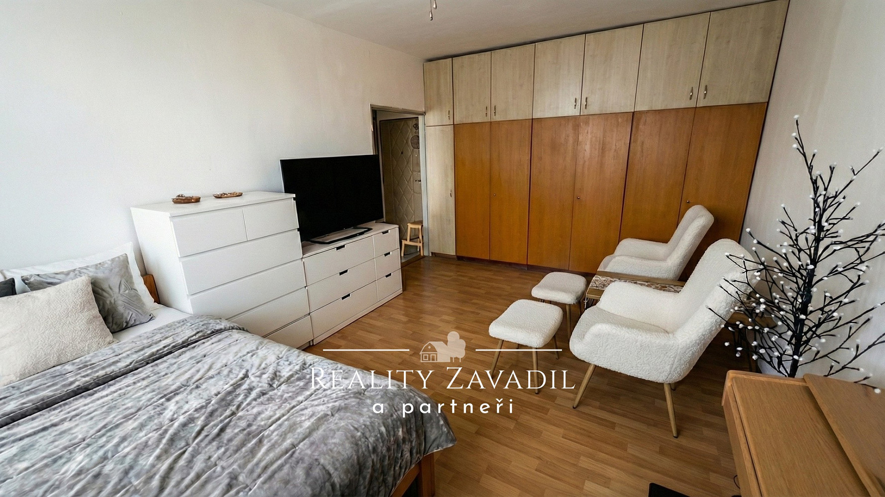 Pronájem bytu 1+1 35 m² – fotografie 4