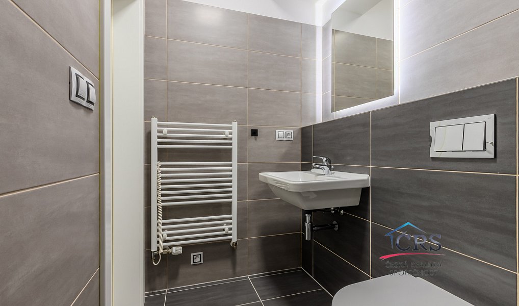 Prodej bytu 1+kk 32 m², Praha – náhled fotky 10