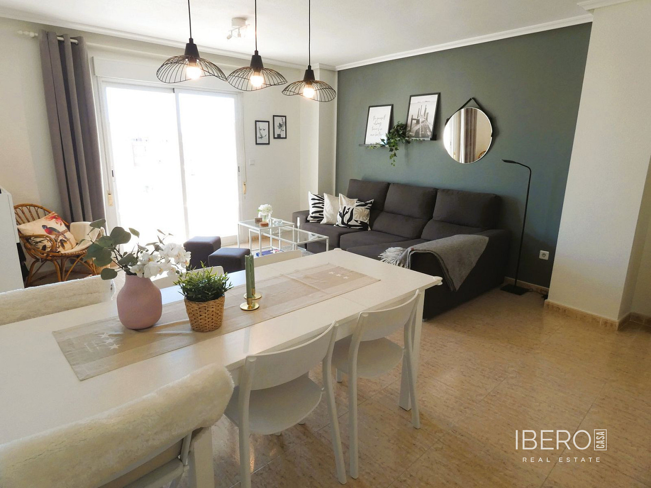Prodej bytu 4+kk 79 m² — photo 2
