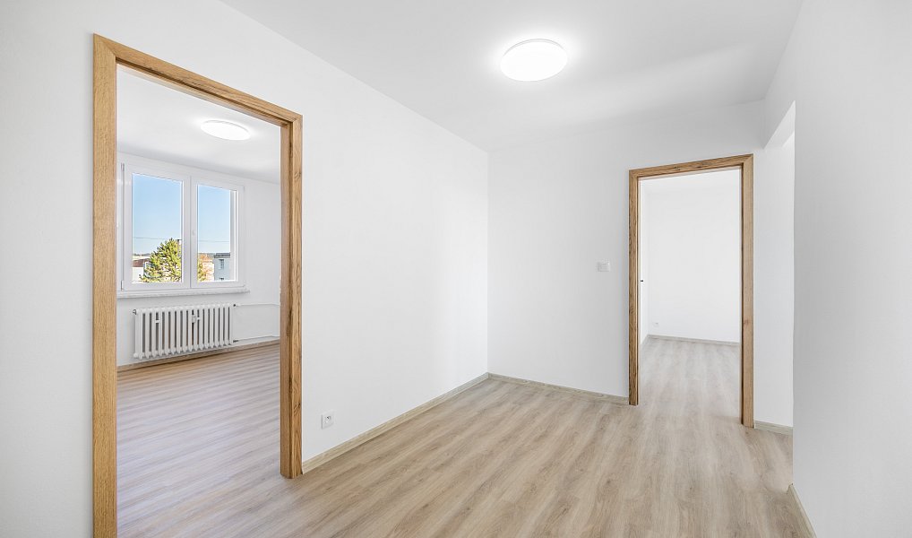 Prodej bytu 3+1 66 m², Bor – náhled fotky 7