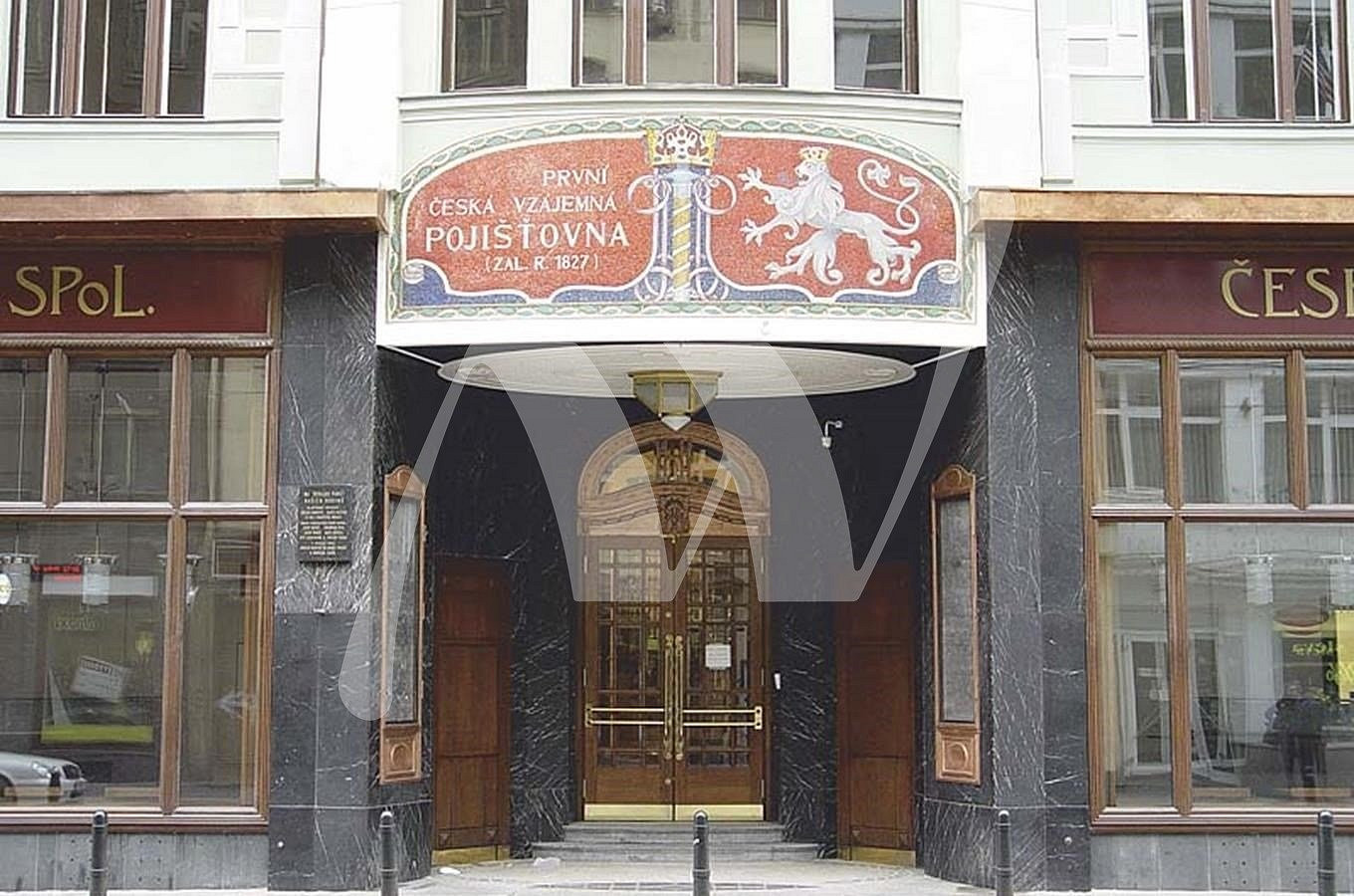 Pronájem kanceláře 538 m² — photo 2