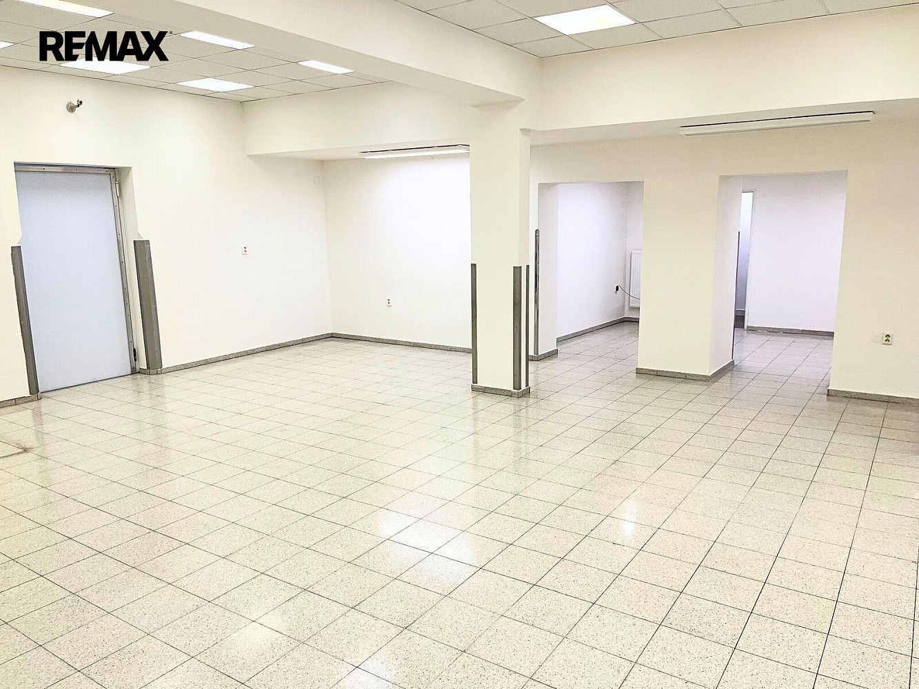 Pronájem obchodních prostor 224 m² – fotografie 4