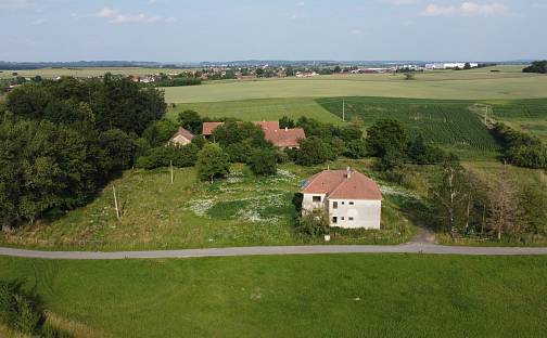 Prodej domu 230 m² s pozemkem 735 m², K Časům, Dolní Ředice, okres Pardubice