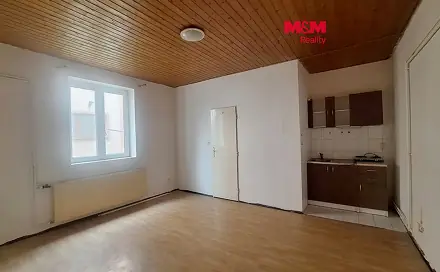 Pronájem bytu 1+kk 21 m², Národní, Jaroměř - Pražské Předměstí, okres Náchod