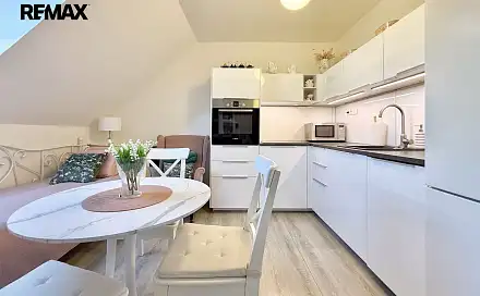 Prodej bytu 1+1 53 m², Drnovská, Praha 6 - Ruzyně