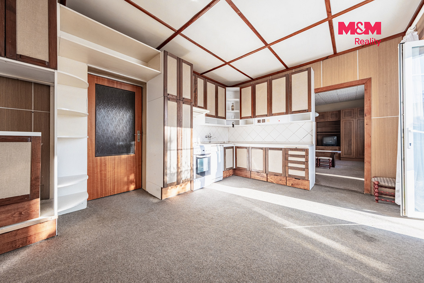 Prodej domu 365 m² s pozemkem 2 873 m²