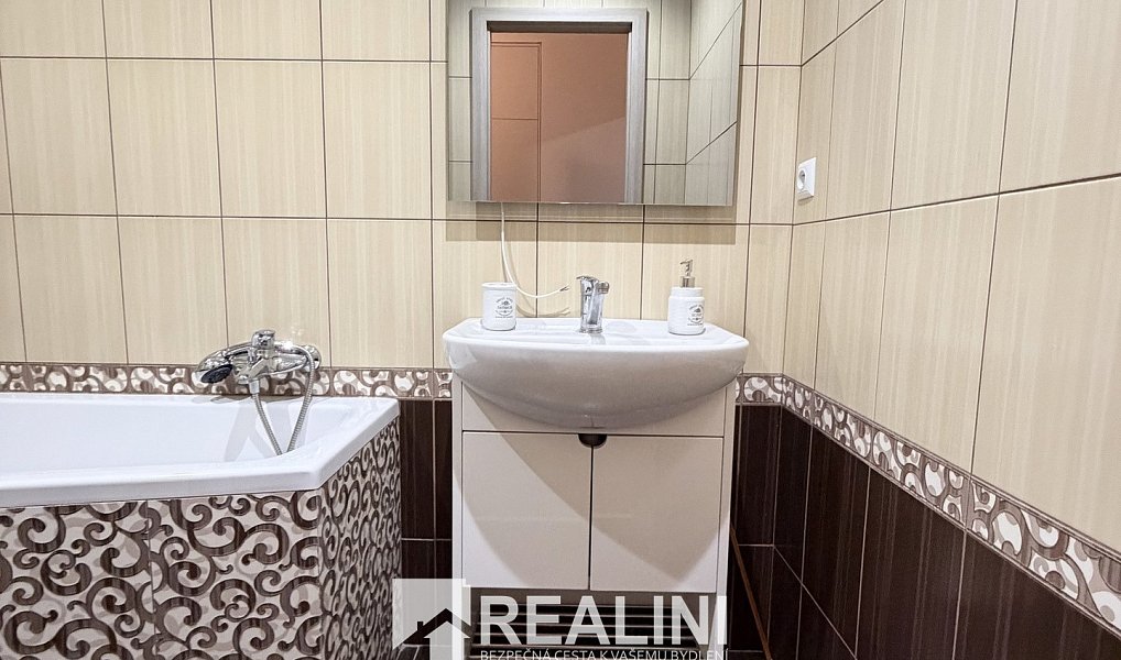 Pronájem bytu 2+1 57 m², Třinec – náhled fotky 10