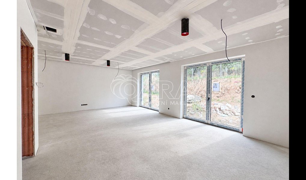 Prodej domu 156 m² s pozemkem 676 m², Kamenice – náhled fotky 6
