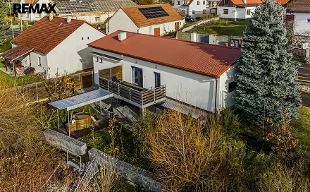 Prodej chaty/chalupy 161 m² s pozemkem 459 m², Borovany, okres Písek