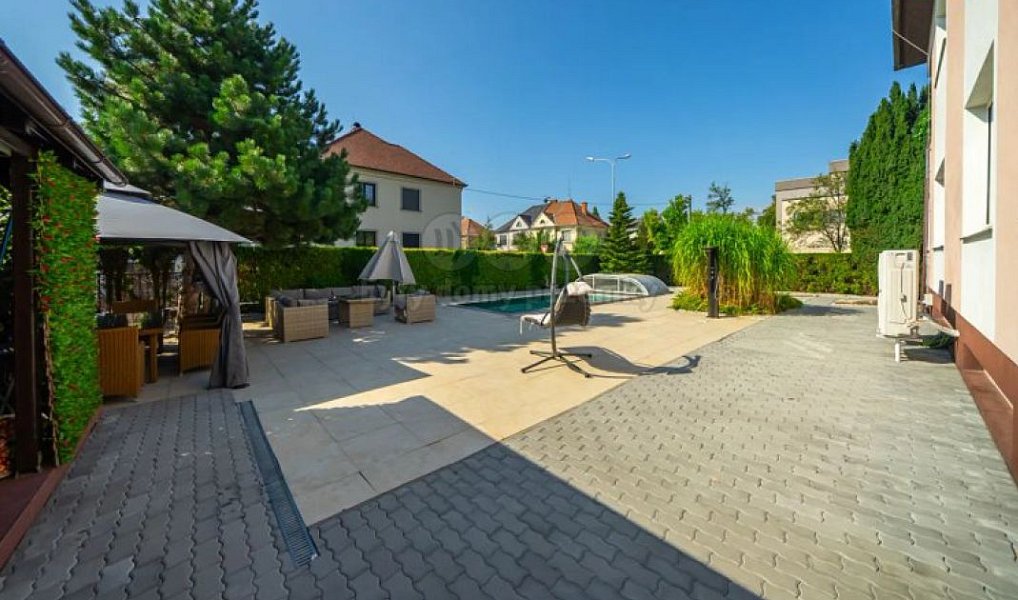 Prodej vily 300 m² s pozemkem 838 m², Prostějov – náhled fotky 17