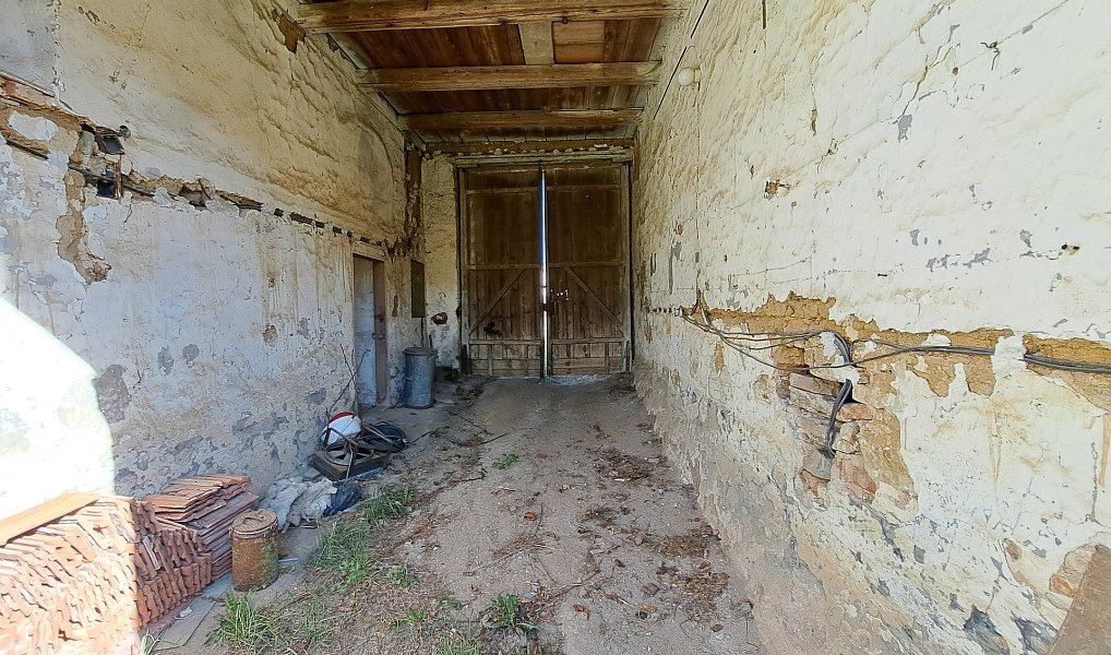 Prodej domu 935 m² s pozemkem 1 413 m², Budeč – náhled fotky 14