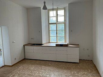 Pronájem bytu 2+kk 52 m² — photo 5