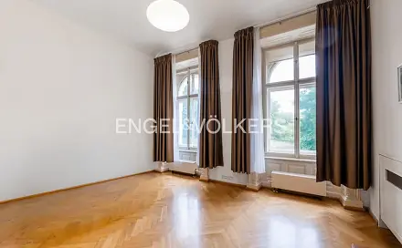 Pronájem bytu 3+1 115 m², Janáčkovo nábřeží, Praha 5 - Malá Strana