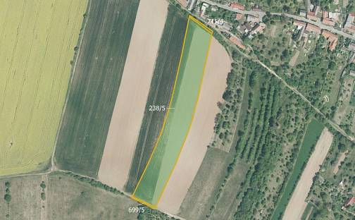 Prodej pole 27 682 m², Troubky-Zdislavice - Zdislavice, okres Kroměříž