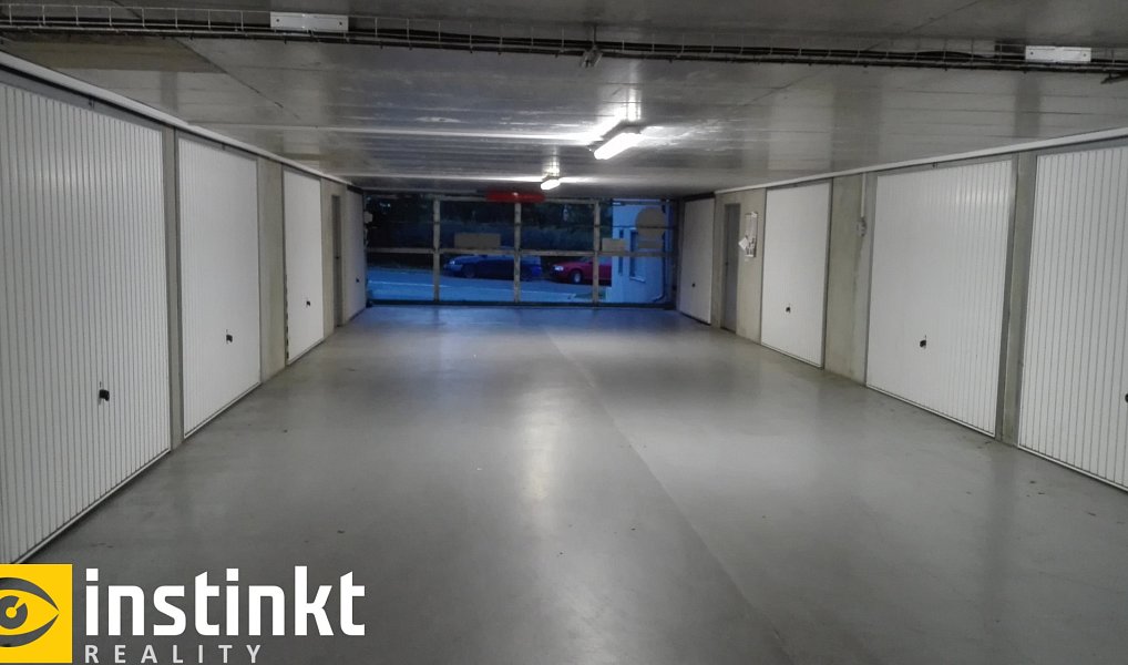 Garáž v garážovém komplexu (16m2), ul. Archeologická, Praha 5 - Stodůlky, Praha – náhled fotky 4
