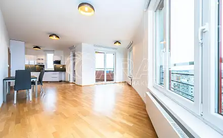 Pronájem bytu 3+kk 90 m²