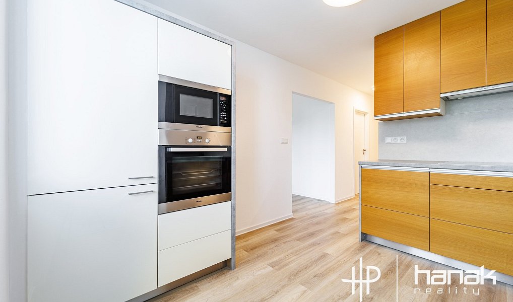 Pronájem bytu 2+1 62 m², Frenštát pod Radhoštěm – náhled fotky 2