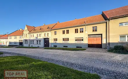 Prodej domu 295 m² s pozemkem 1 530 m², Zlobice, okres Kroměříž