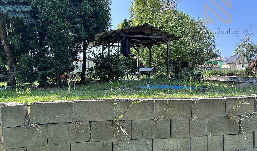 Prodej domu 196 m² s pozemkem 1 929 m², Lukavec – náhled fotky 15