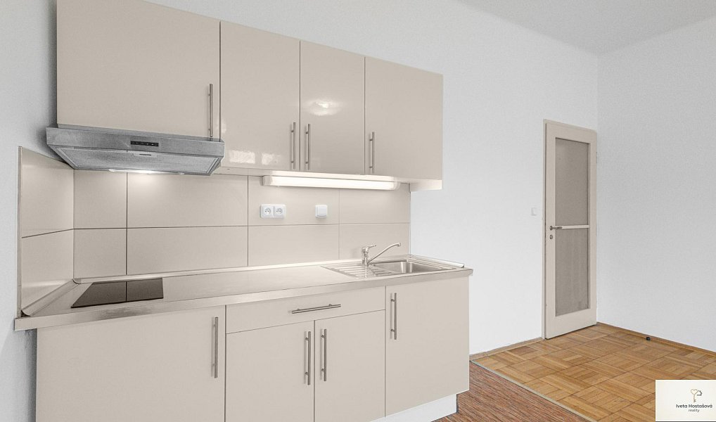 Pronájem bytu 2+kk, 67 m², Dejvice - Praha 6, Praha