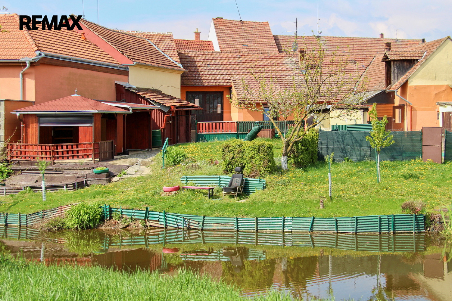 Prodej domu 232 m² s pozemkem 400 m² — photo 2