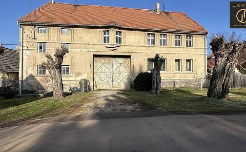 Prodej domu 234 m² s pozemkem 1 610 m², Hořesedly, okres Rakovník